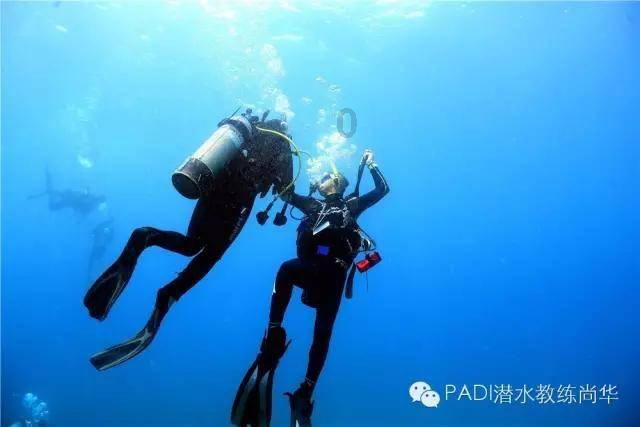 美式橄榄球大赛