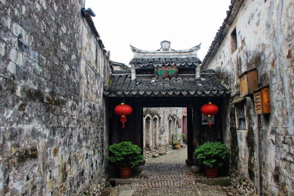 京泉华(002885.SZ)发预减,预计2023年度净利润2800万元–3500万元 下降75.42%至80.33%